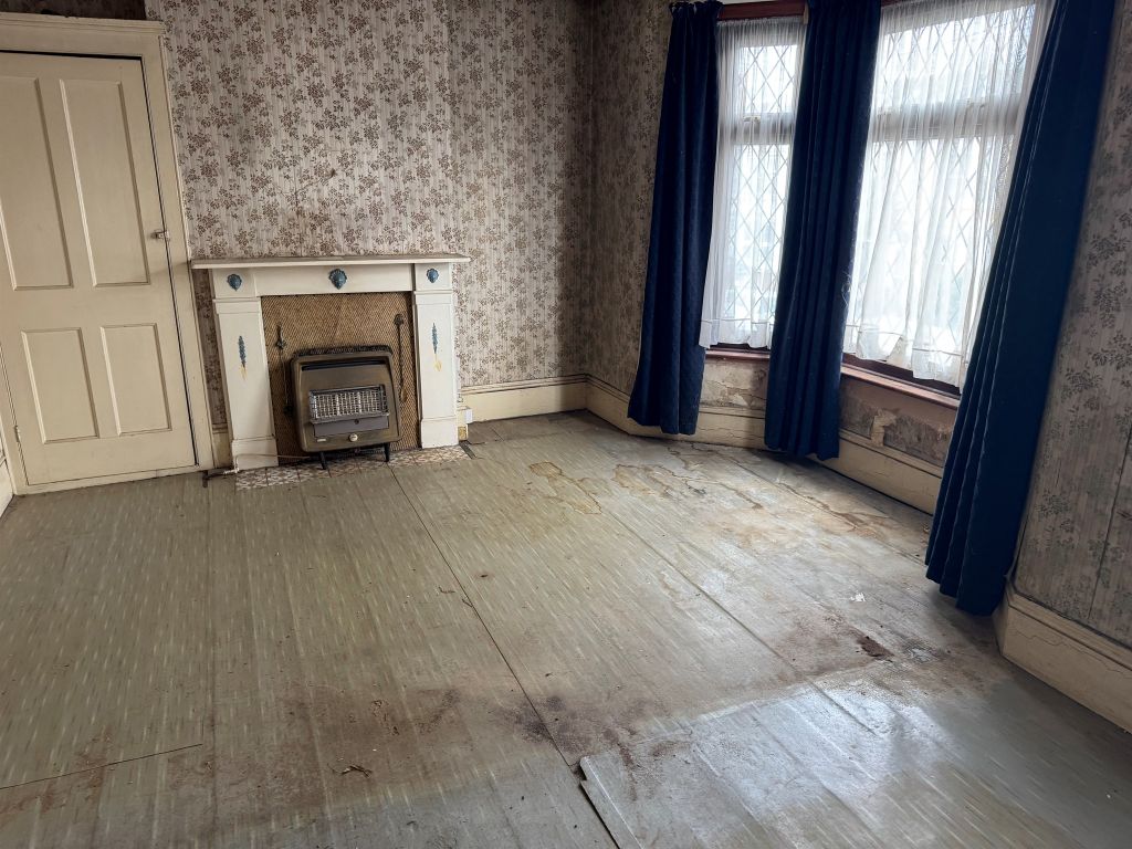Property photo 3 of 6