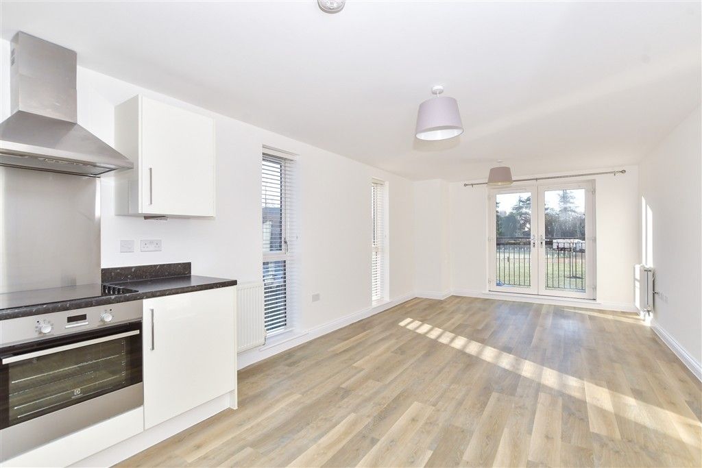 Property photo 2 of 18 Kitchen/Living Room
