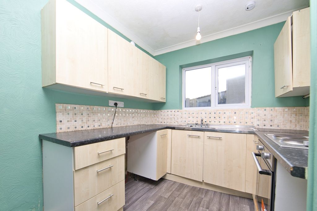 Property photo 3 of 11 Picture 3