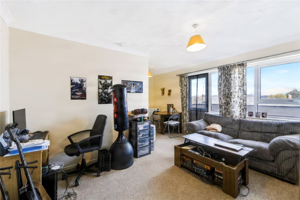 Property photo 2 of 11 Picture No. 13