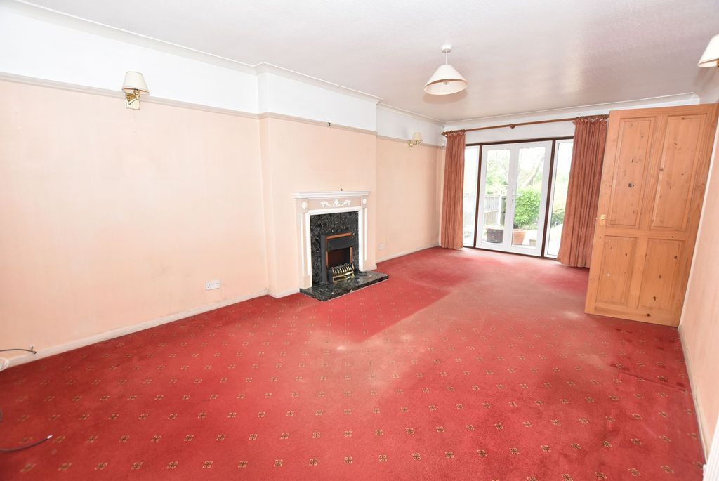 Property photo 3 of 15