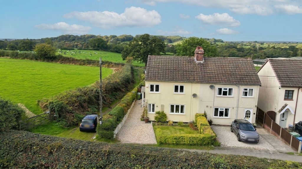 Property photo 1 of 32