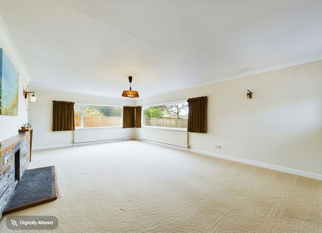 Property photo 2 of 14 Living Room