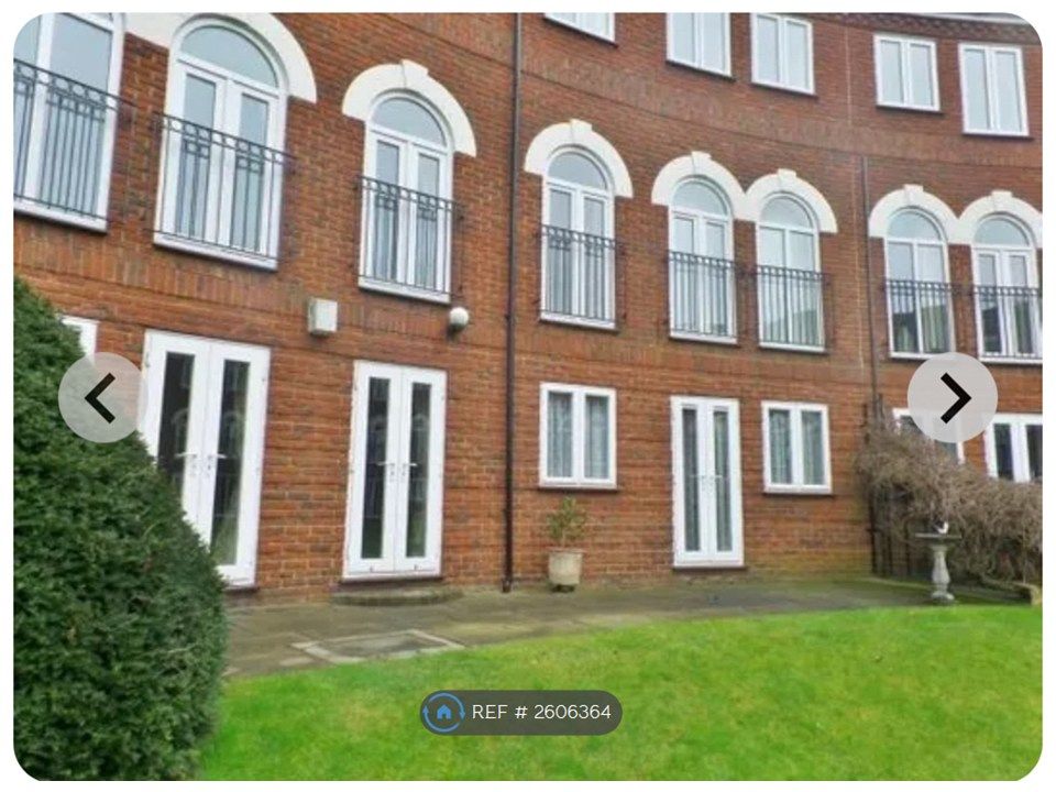 Property photo 2 of 11