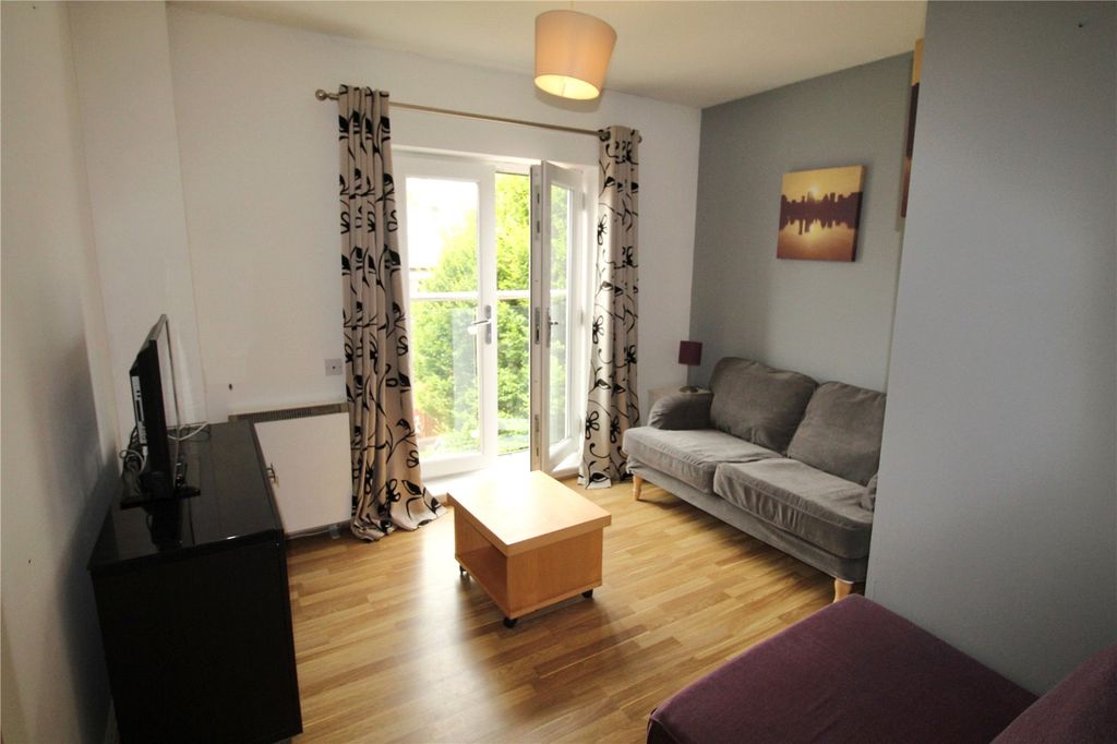 Property photo 2 of 9 Picture No. 19