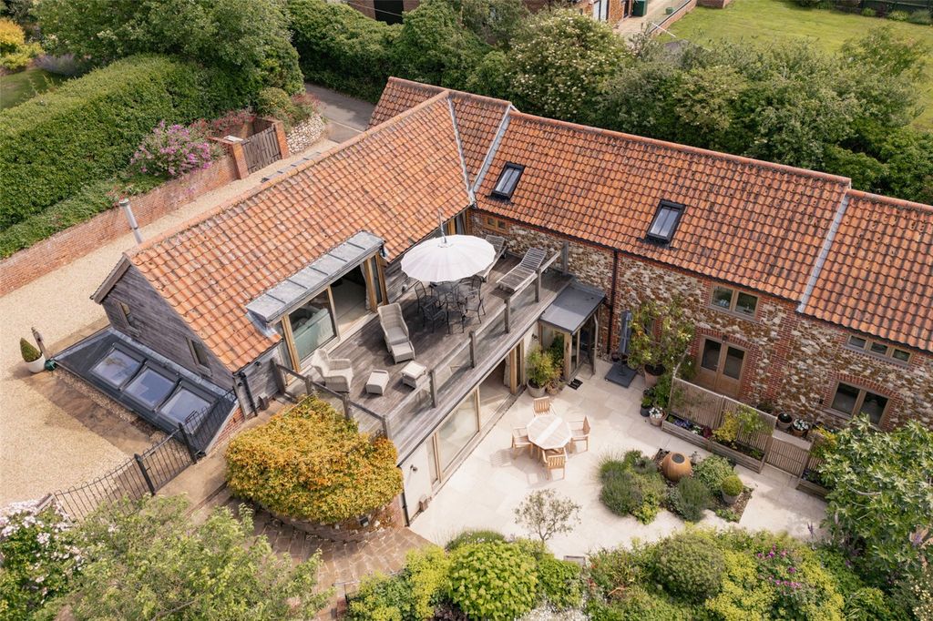 Property photo 1 of 21 The Haybarn