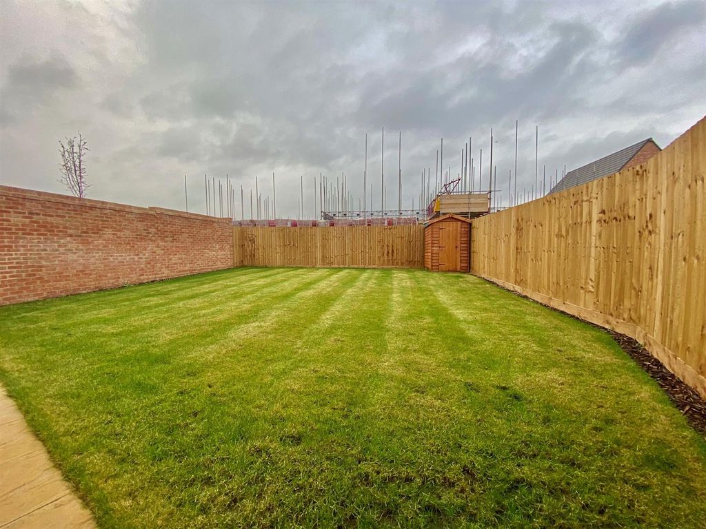 Property photo 2 of 16