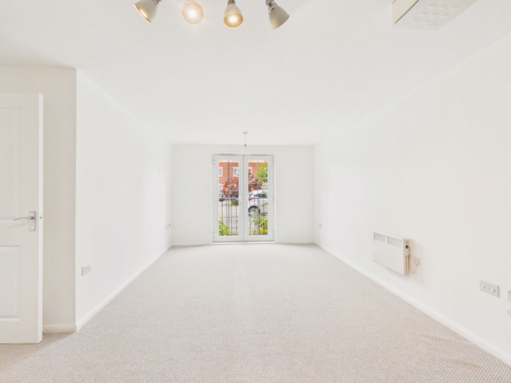 Property photo 2 of 8 5175996