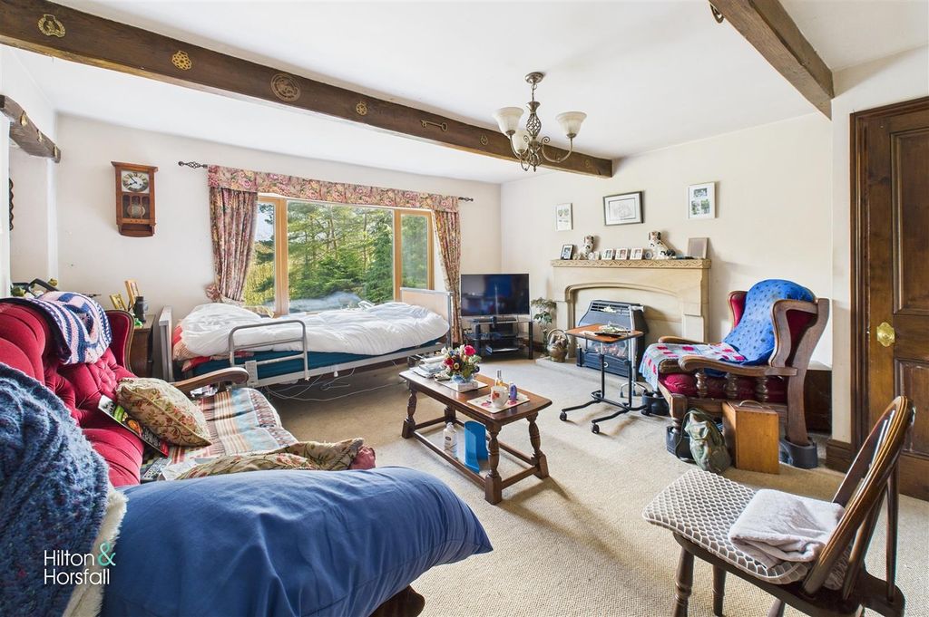 Property photo 2 of 18 Bent Clough Farm