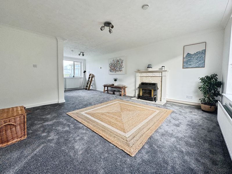 Property photo 2 of 9 Photo 8