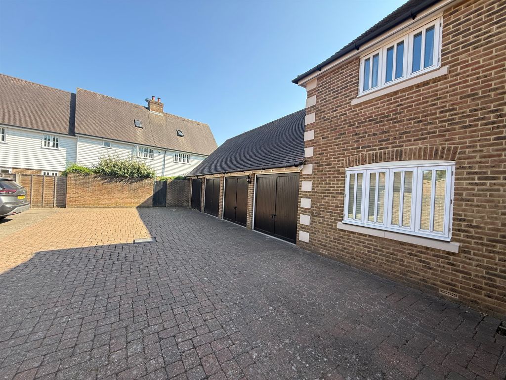 Property photo 2 of 3