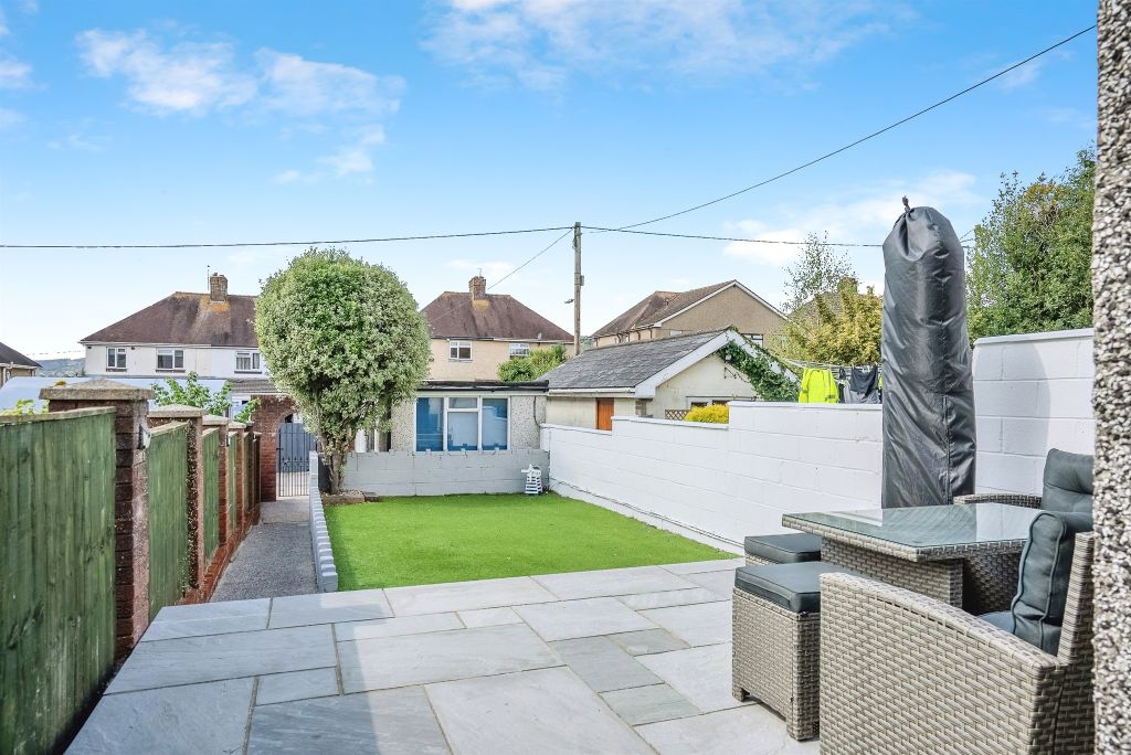 Property photo 1 of 21