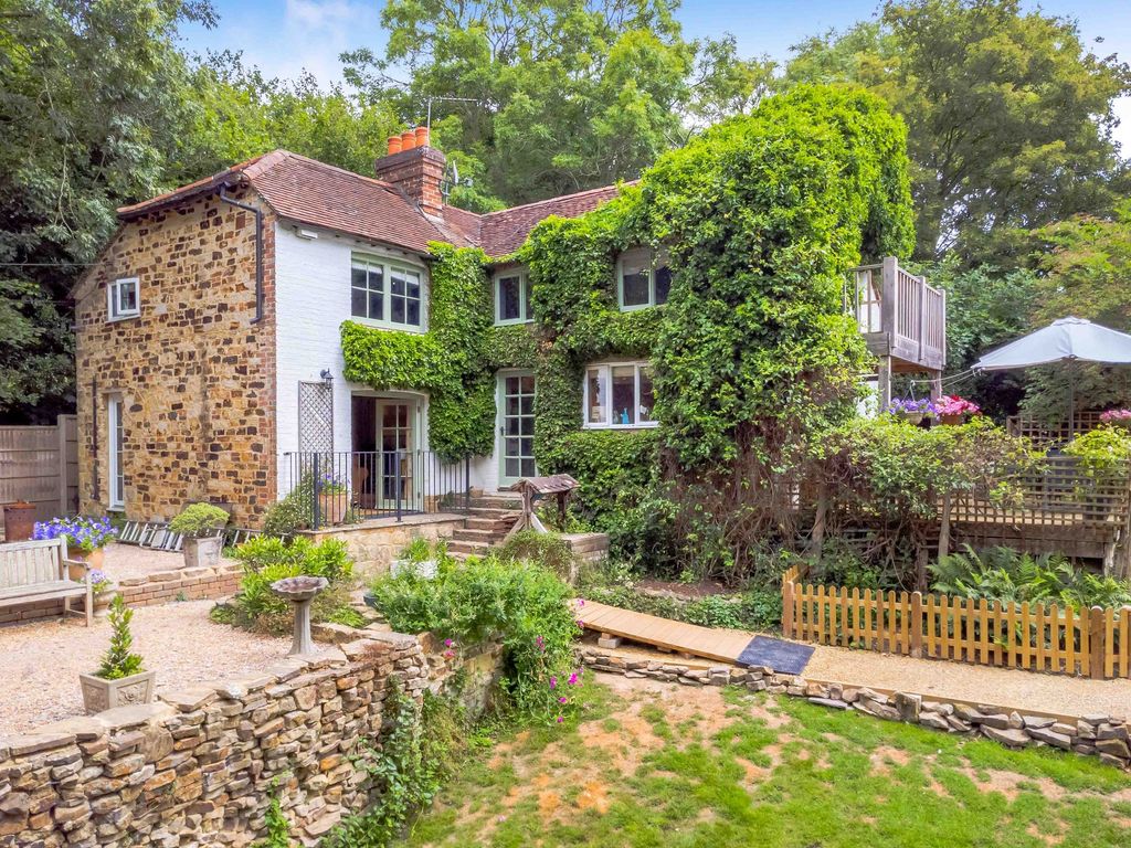Property photo 1 of 36