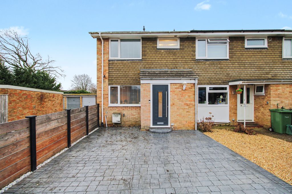 Property photo 1 of 16 Img1199