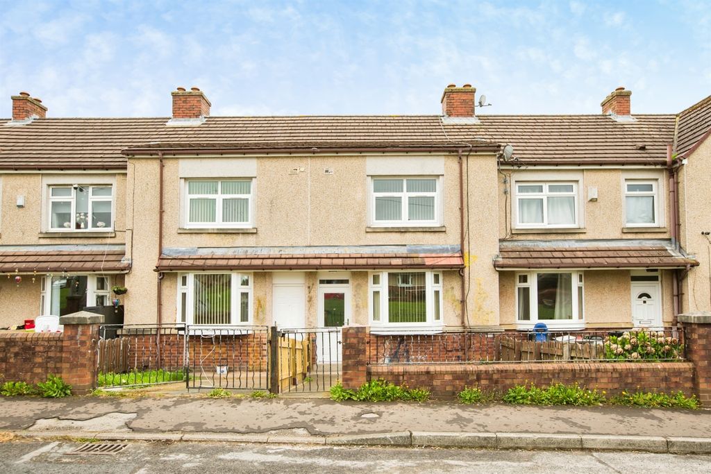 Property photo 3 of 13