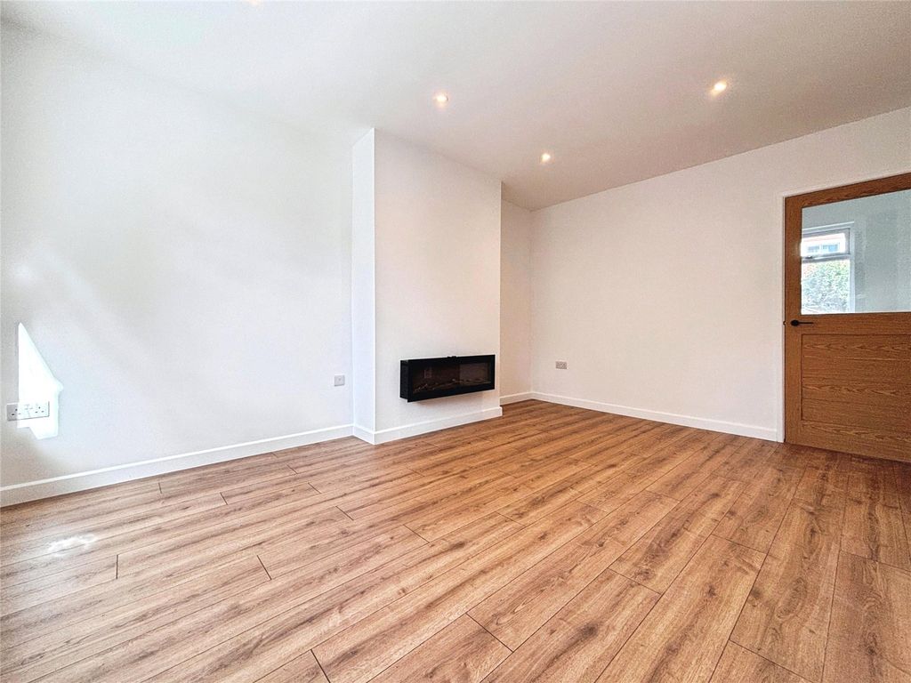 Property photo 2 of 17 Living Room