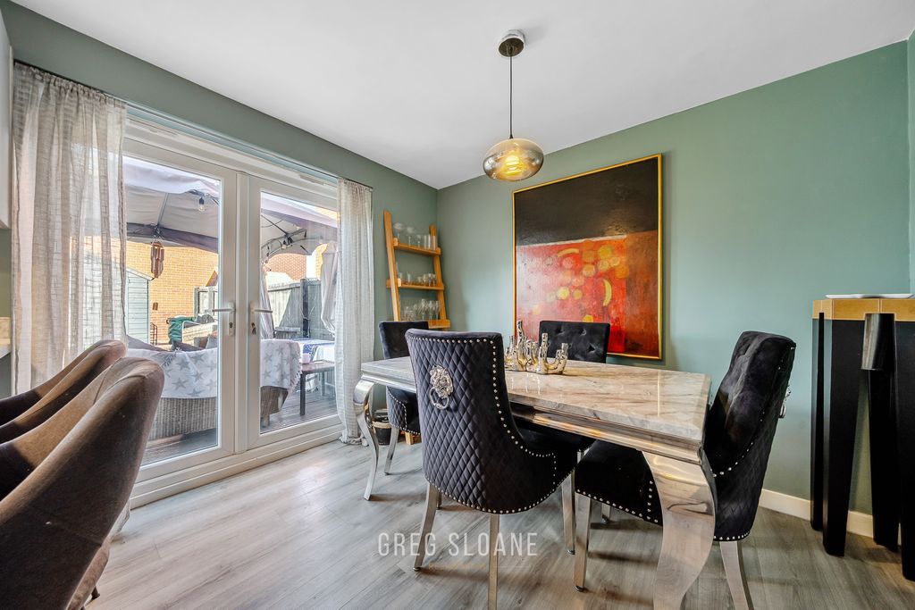 Property photo 3 of 18 1524128-10-1A0F2Edf5A887