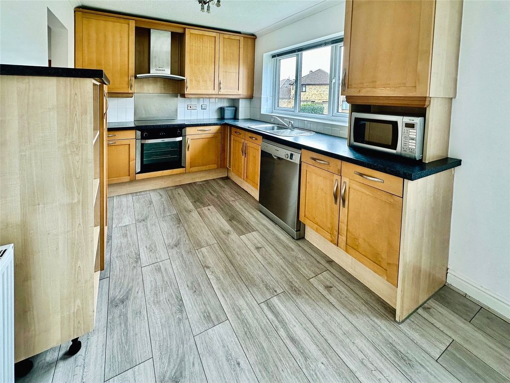 Property photo 2 of 14 Picture No. 26