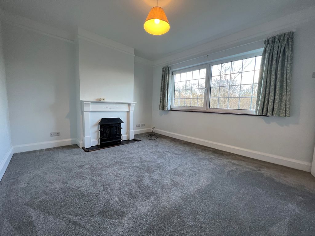 Property photo 3 of 9 Gallery