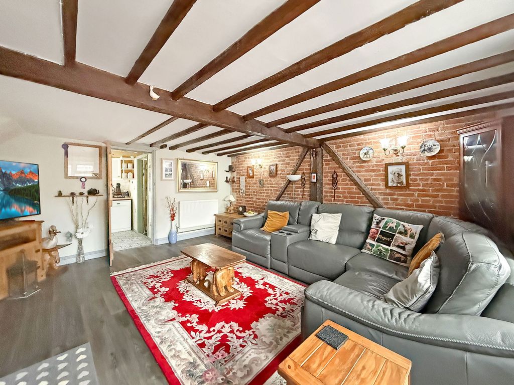 Property photo 3 of 29