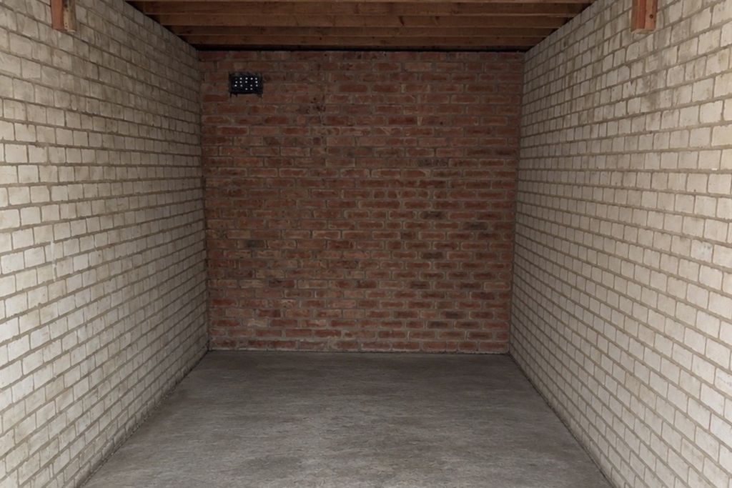 Property photo 3 of 4 Picture No. 05