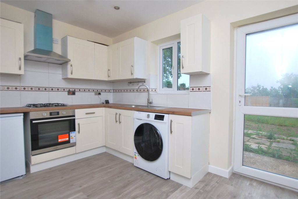 Property photo 2 of 9 Picture No. 08