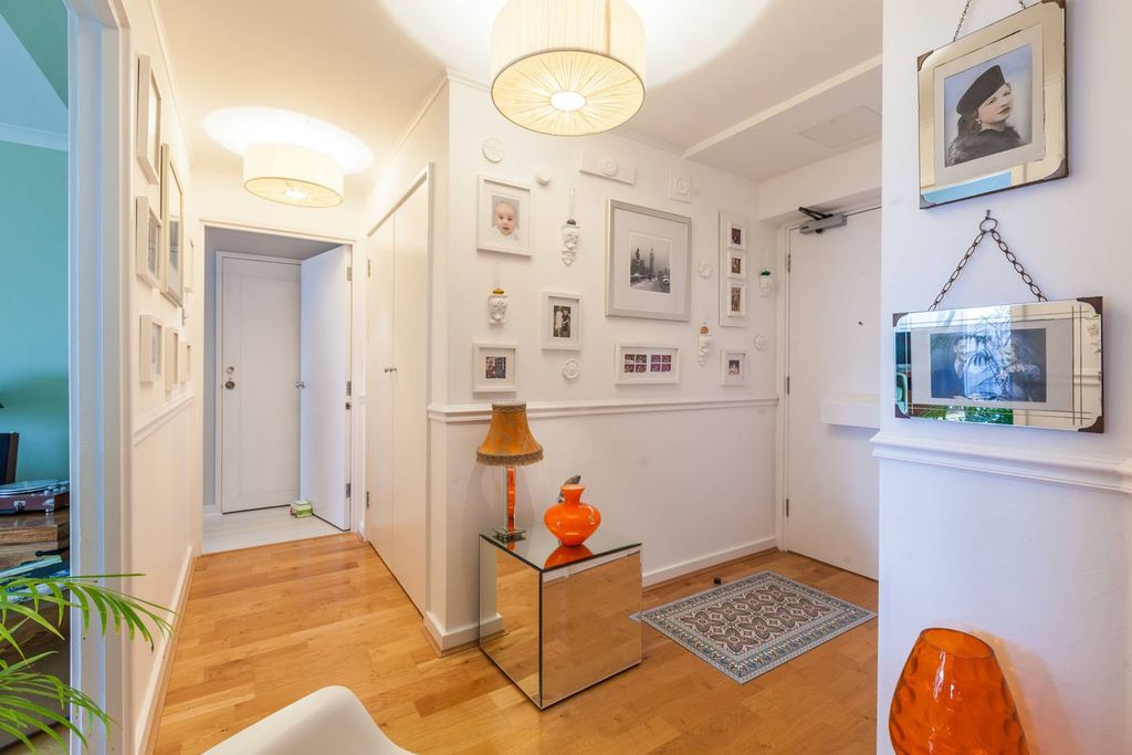 Property photo 3 of 5