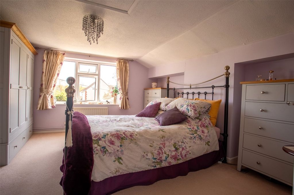 Property photo 3 of 21 Picture No. 26