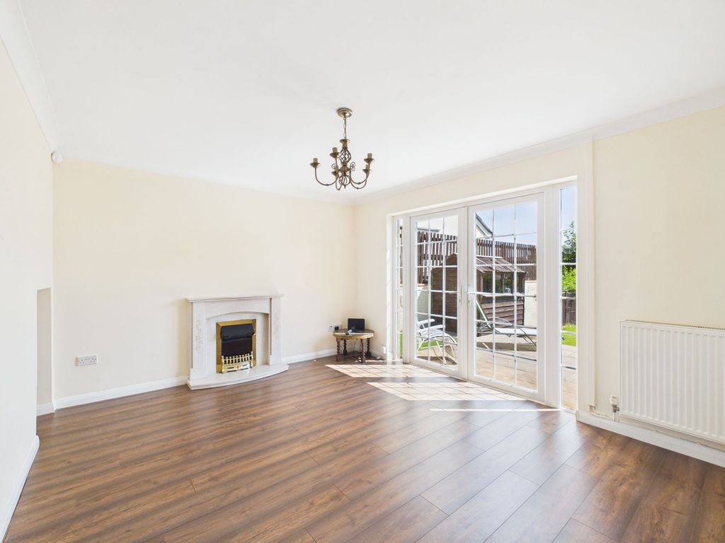 Property photo 2 of 37