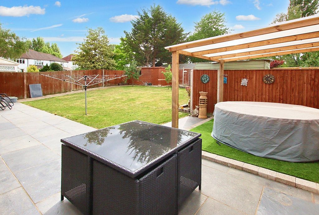 Property photo 1 of 15