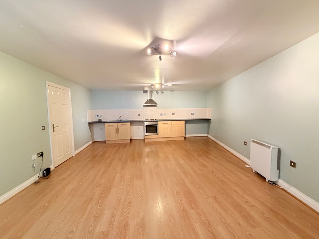 Property photo 2 of 7 Gallery