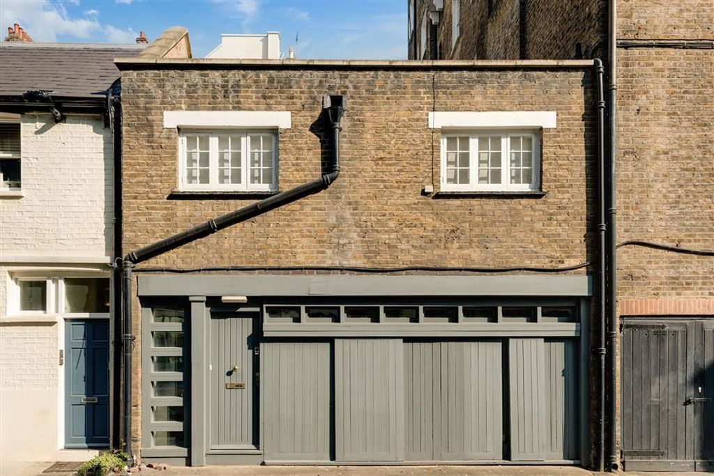 Property photo 1 of 5