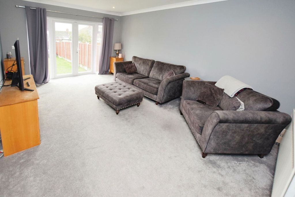 Property photo 3 of 17 Photo 15