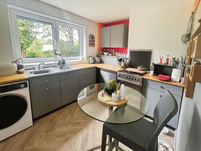 Property photo 3 of 18 Kitchen Diner