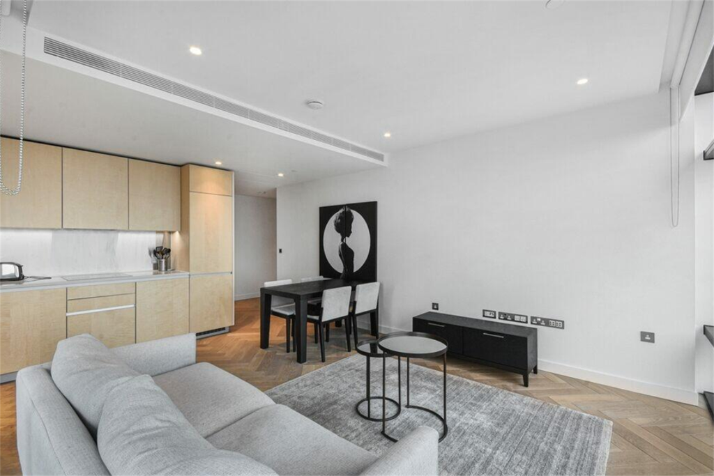 Property photo 3 of 10 Open Plan