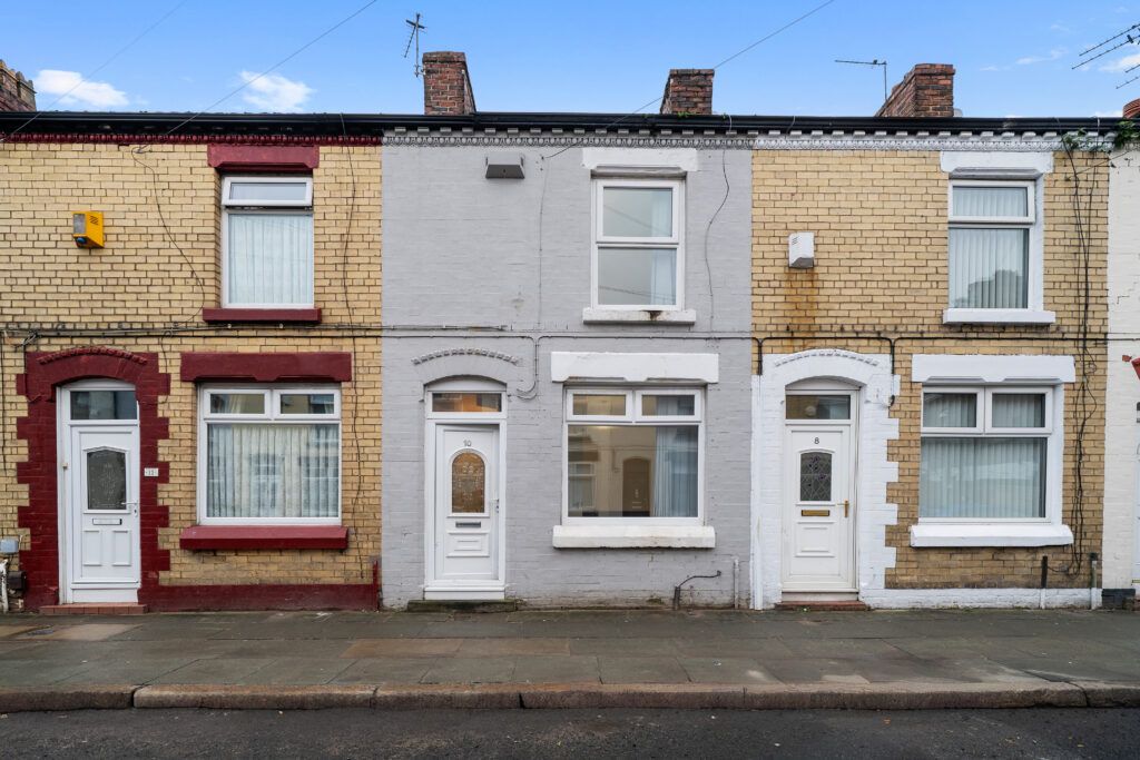 Property photo 1 of 13