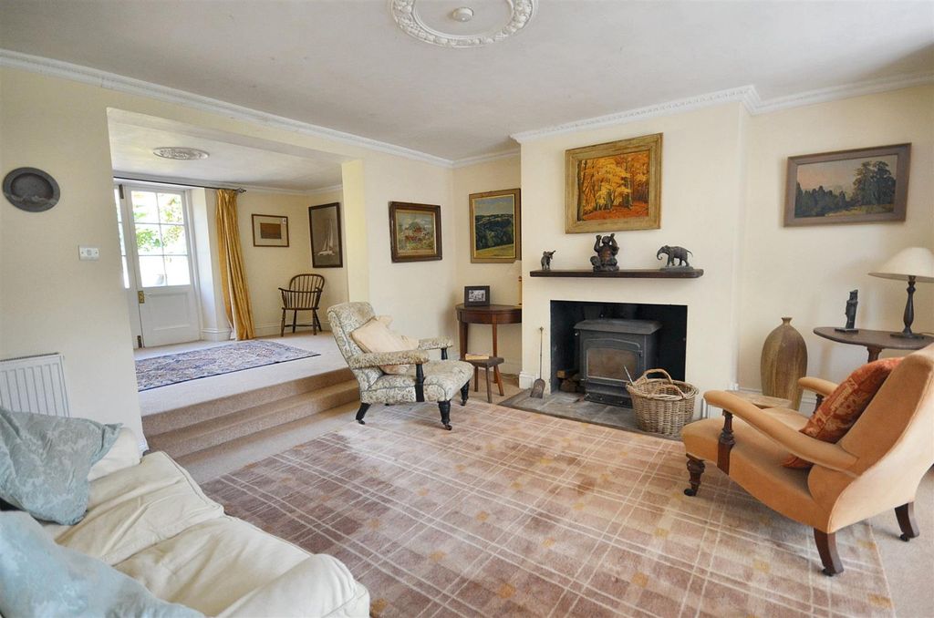Property photo 2 of 15 Sitting Room