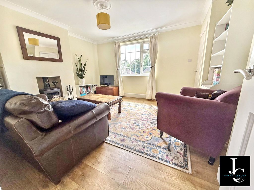 Property photo 3 of 16