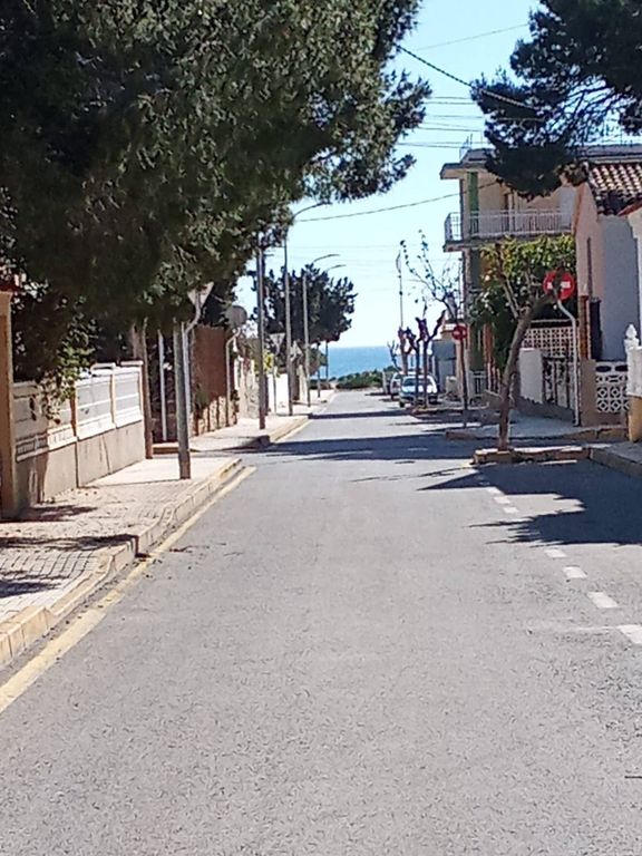 Property photo 2 of 50