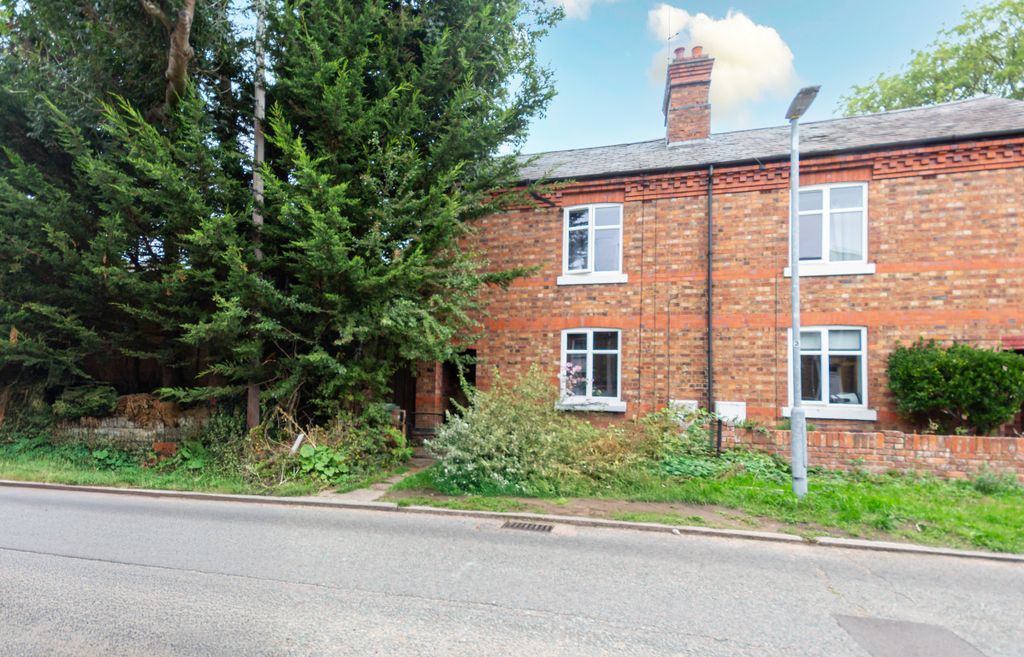 Property photo 1 of 8 Front