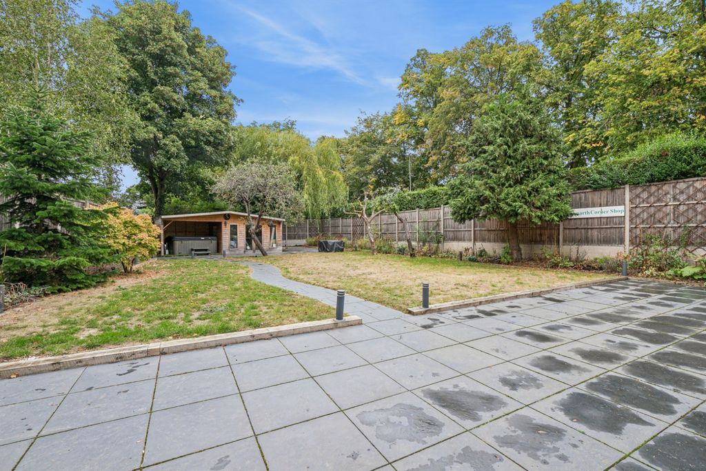 Property photo 3 of 24 5426647