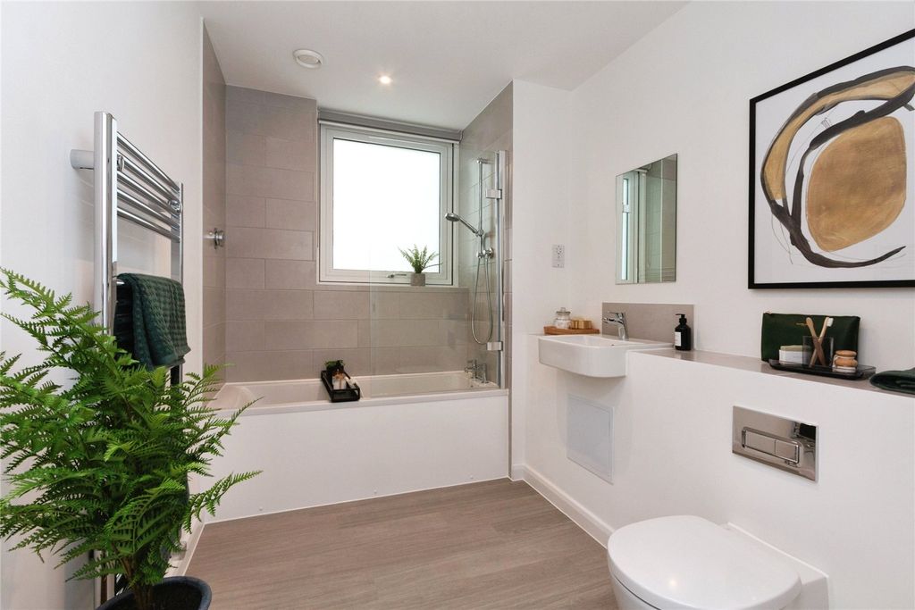 Property photo 3 of 7 Picture No. 01