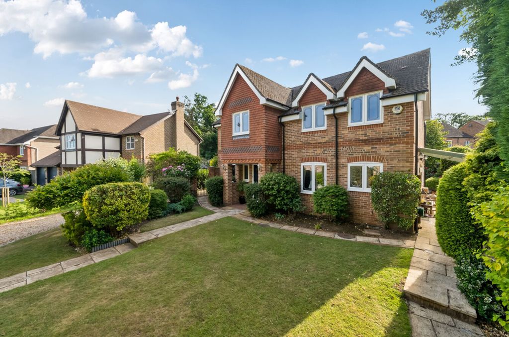 Additional image 26 of 5 bed detached house for saleHoggarth Close, Petersfield GU31