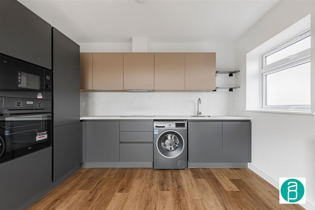Property photo 1 of 9 Andrew_Purnell-22_Montague_Road__1_.Jpg