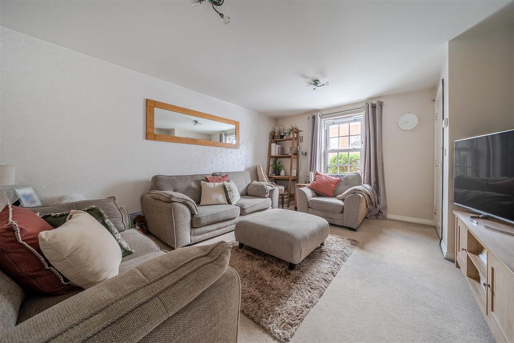 Property photo 2 of 19 1396111-9-695Cdd6c571E5.Jpg