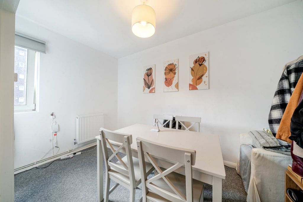 Property photo 2 of 11 Picture No. 03