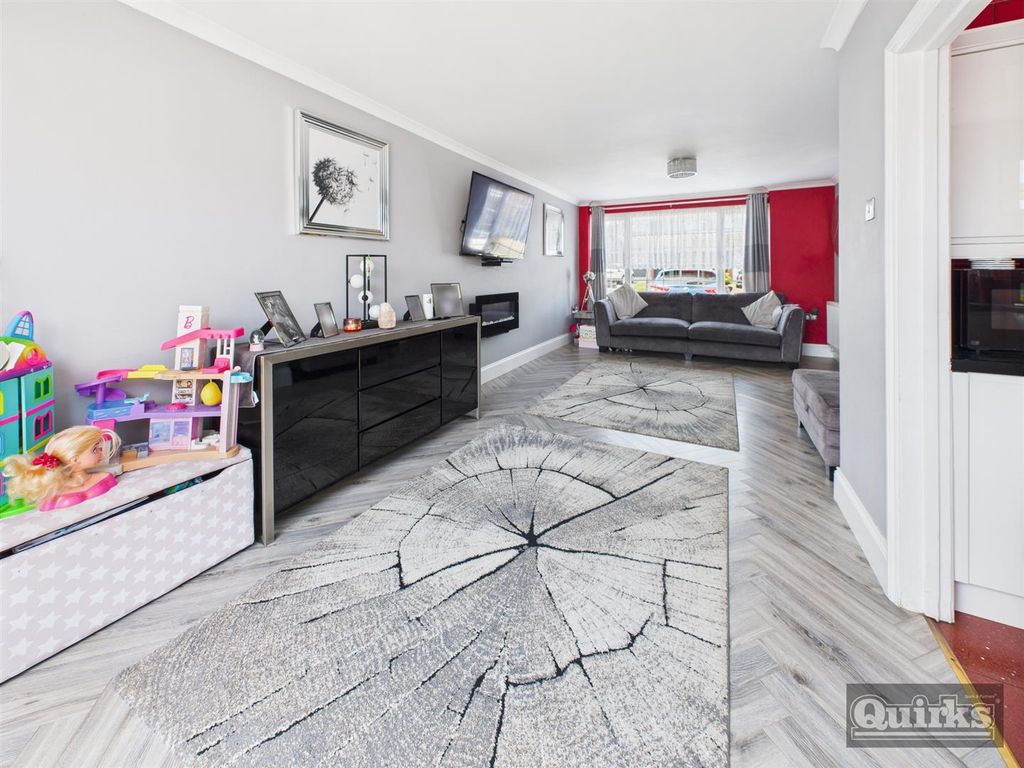 Property photo 3 of 15 Cam02342G0-Pr0109-Still003.Jpg