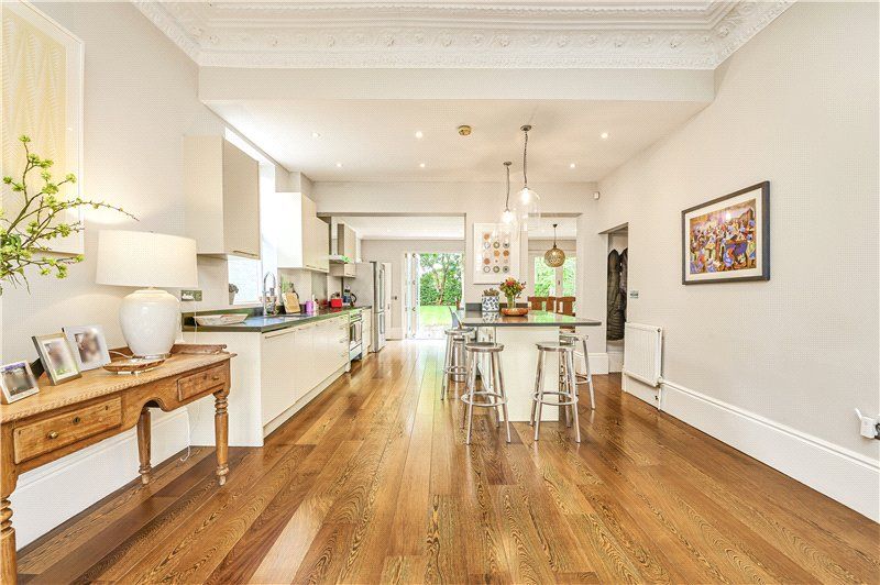 Property photo 3 of 27 Picture No. 11