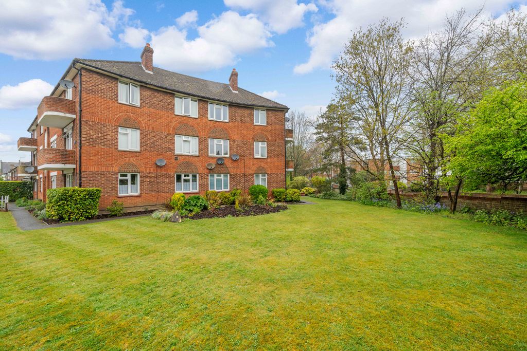 Property photo 1 of 12 Dsc00414