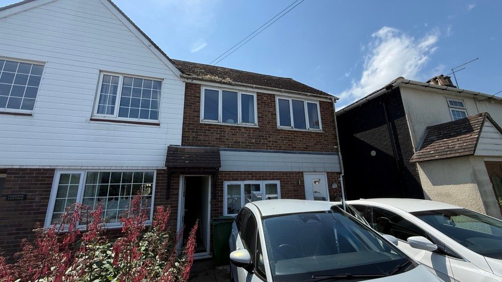 Property photo 1 of 10 External Image Of Flat From Street Level